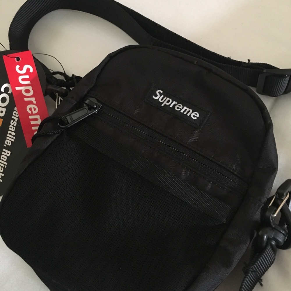 Supreme ss17 black Side bag